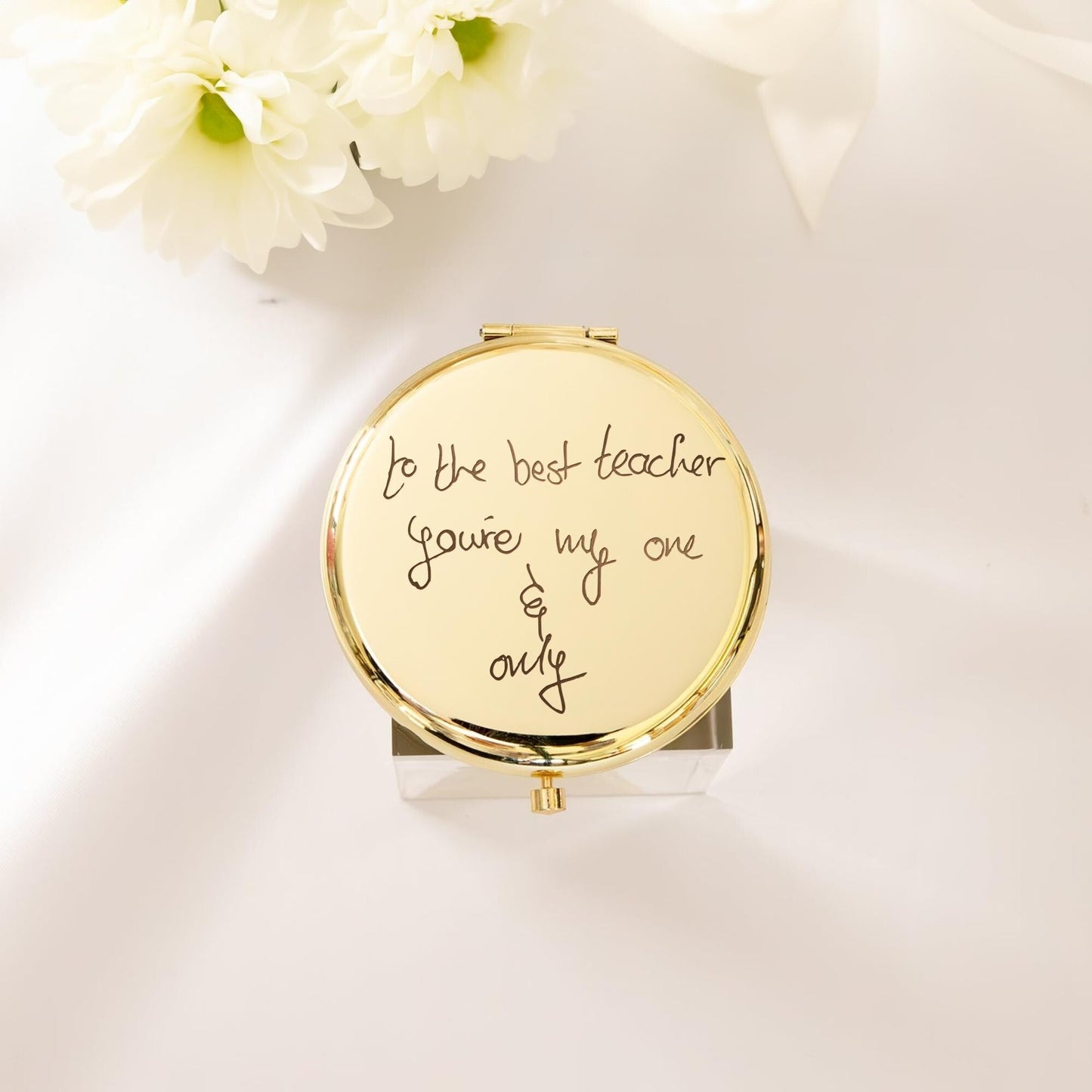 Gifts for mom on wedding day featuring a custom engraved compact mirror with heartfelt message