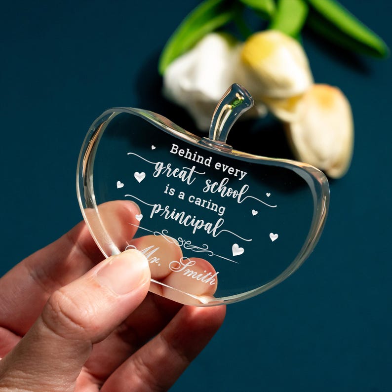 3D etched Personalized Principal Appreciation Crystal Paperweight, a unique and thoughtful gift for principal appreciation day.