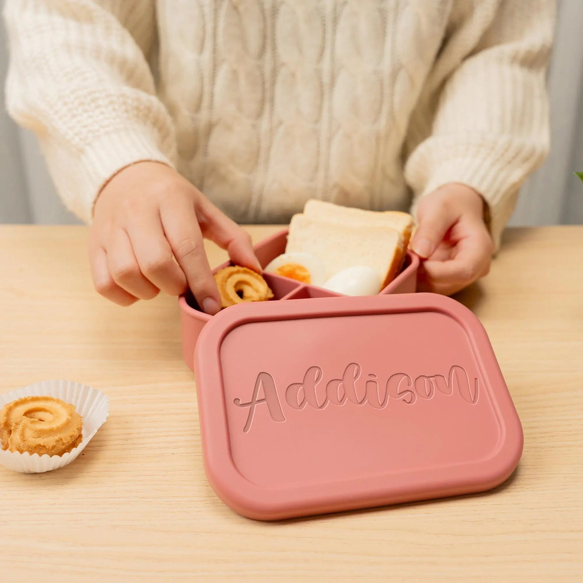 Custom silicone lunch boxes as thoughtful gifts for kindergarten students and preschoolers