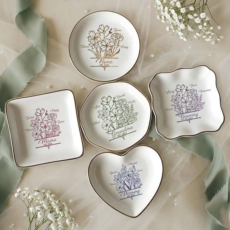 Customized mom jewelry dish for Mother's Day, making it one of the best gift ideas for her in 2026.