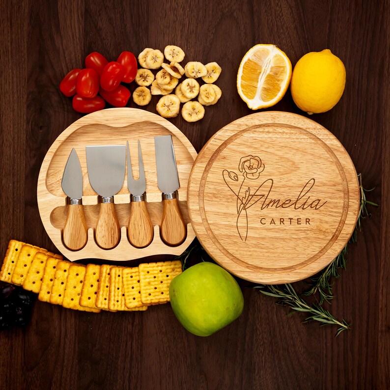 Personalized Birth Flower Round Cheese Board—a sustainable bamboo board designed for special celebrations.