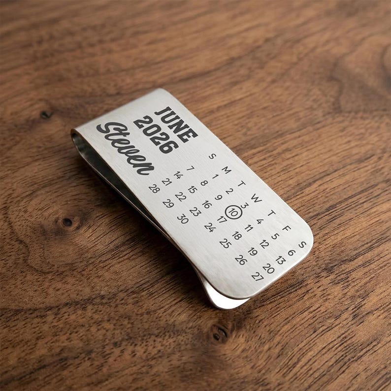 Cool birthday gifts for dad and unique custom money clip, a high-quality personalized calendar gift for Father's Day 2026.
