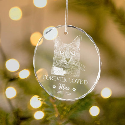 As an engraved Christmas ornament, the Personalized Cat Memorial Glass Ornament serves as a loving memorial for a beloved cat.