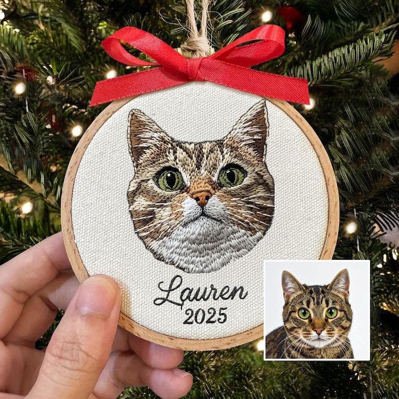 Embroidered Christmas Cat Photo Ornament Personalized Embroidery Pet Portrait Frame