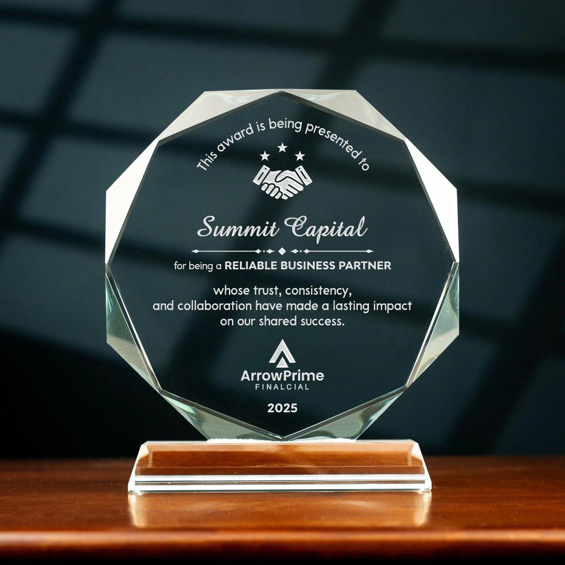 Corporate gifts featuring personalized partnership awards to celebrate business milestones  