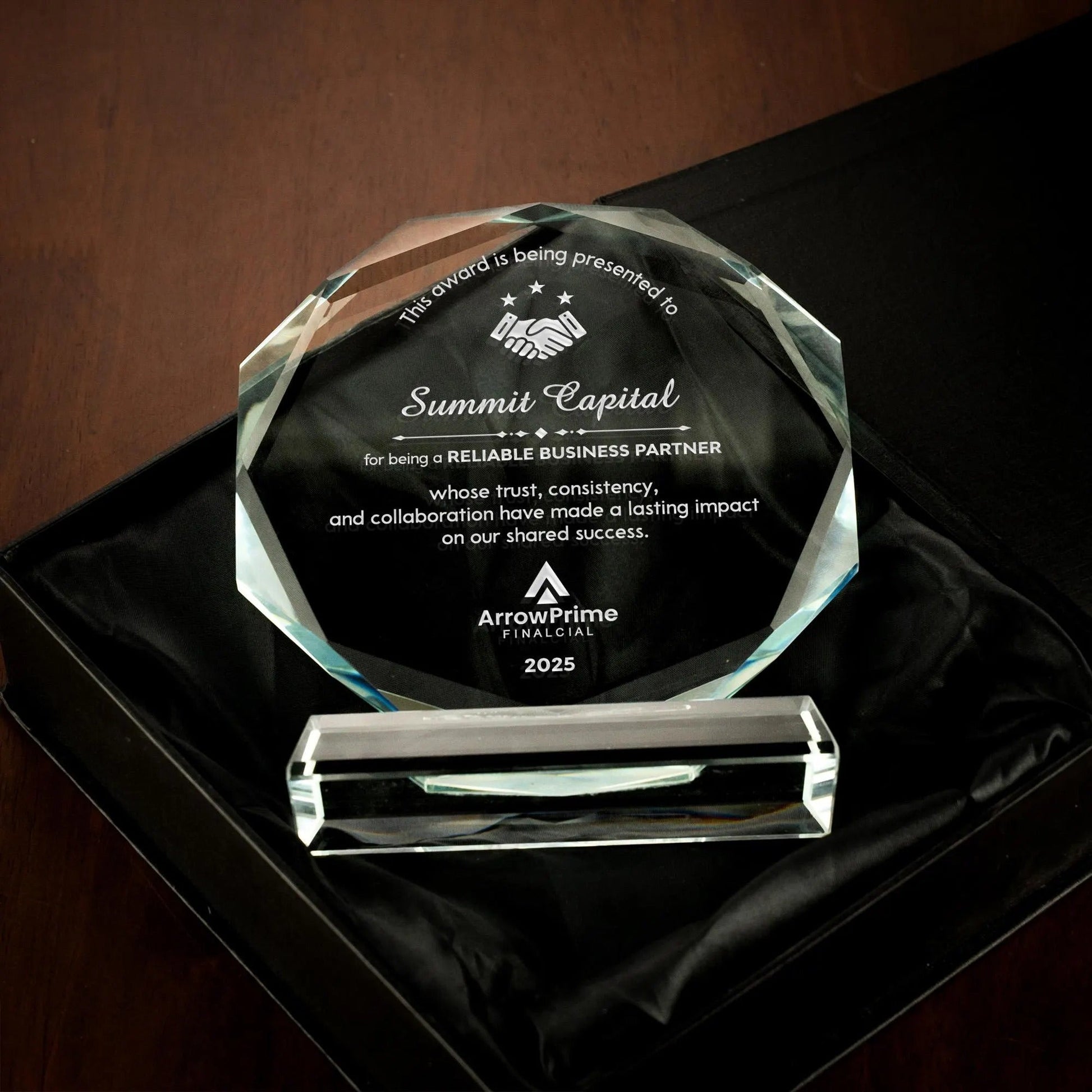 Corporate client gifts that include personalized awards for long-term collaboration  