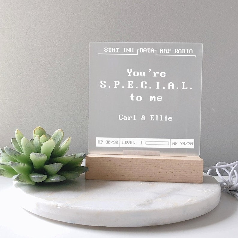 This acrylic night light, a Personalized Couple Name Acrylic Night Light, is an ideal LED light gift and couple Valentine's gift.