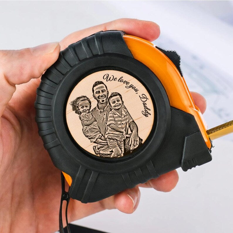 Personalised photo tape measure with custom engraving, the perfect dad measuring tape for Father's Day 2026.