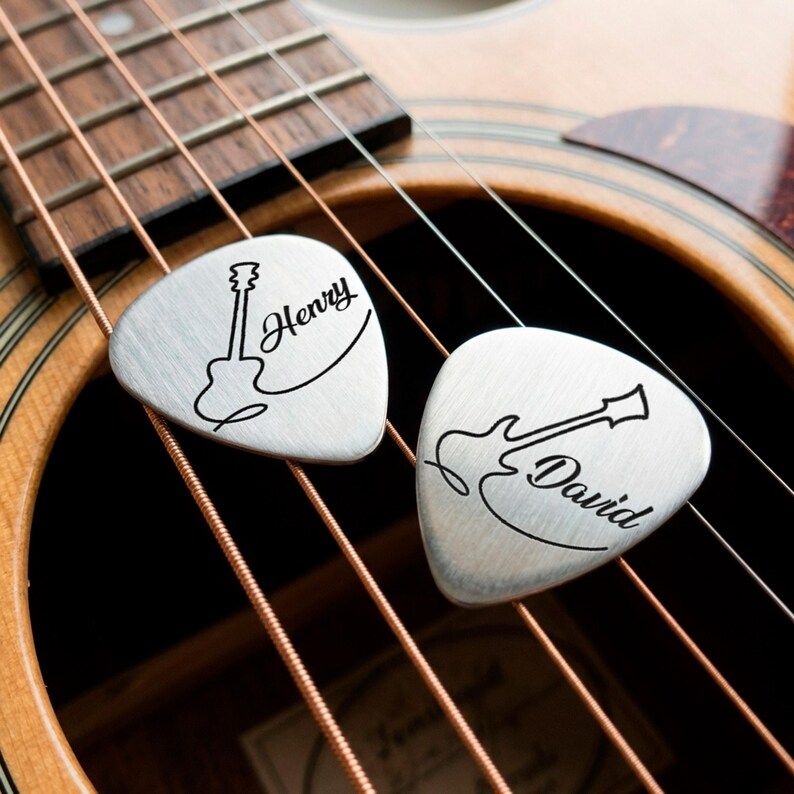 Custom guitar pick for dad, an excellent personalized gift from daughter and son.