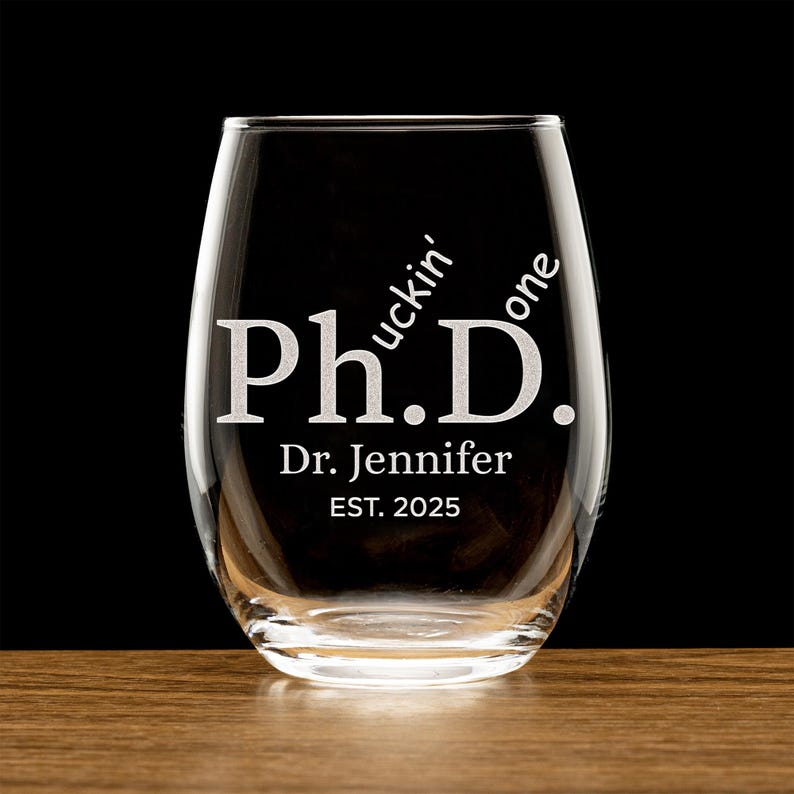 High-quality engraved wine glass for PhD graduates, serving as a premium personalized graduation keepsake.