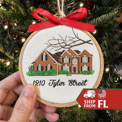 This custom photo ornament is a Personalized House Portrait Embroidery Ornament, a beautiful personalized Christmas ornament for a new home.