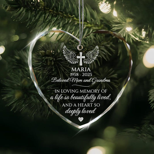 A Personalized Memorial Heart Glass Ornament for Mom, a touching sympathy gift and beautiful remembrance gift for loss of mother.