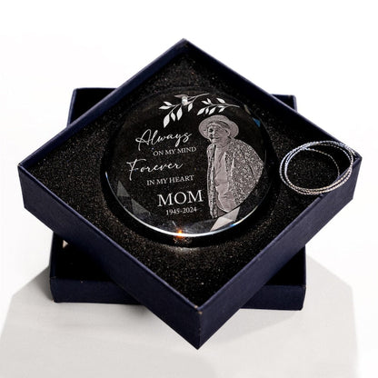 Custom christmas ornament style Personalized Mom Memorial Glass Ornament for celebrating mom's memory  