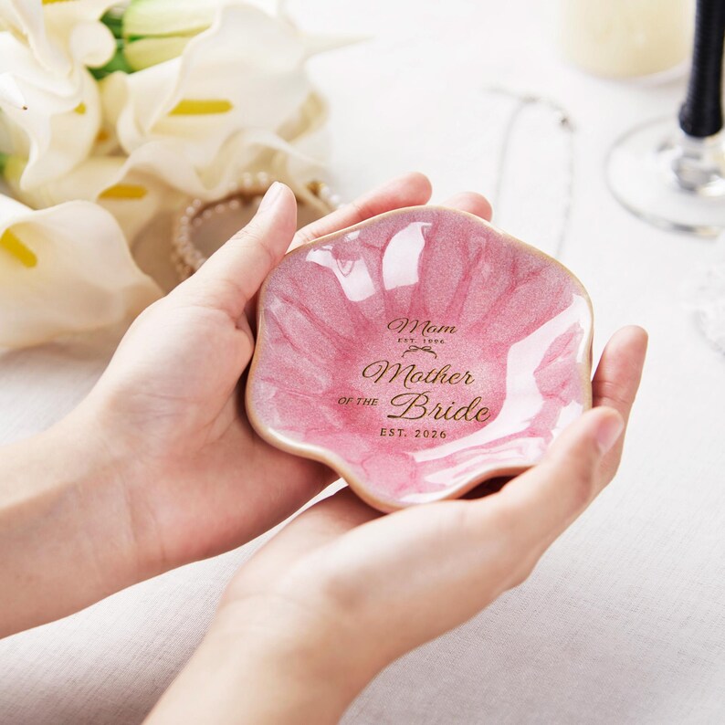 Customized engagement ring dish for mom, making it a thoughtful gift for the mother of the bride.