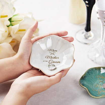 High-quality engraved trinket dish, ideal for keeping wedding jewelry safe and organized in style.