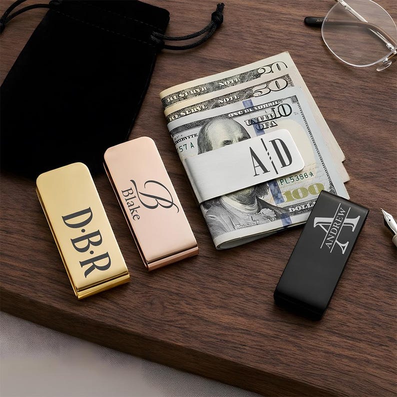 Personalized money clip for dad from family, a high-quality engraved gift and unique gift ideas for groomsmen or the best man.