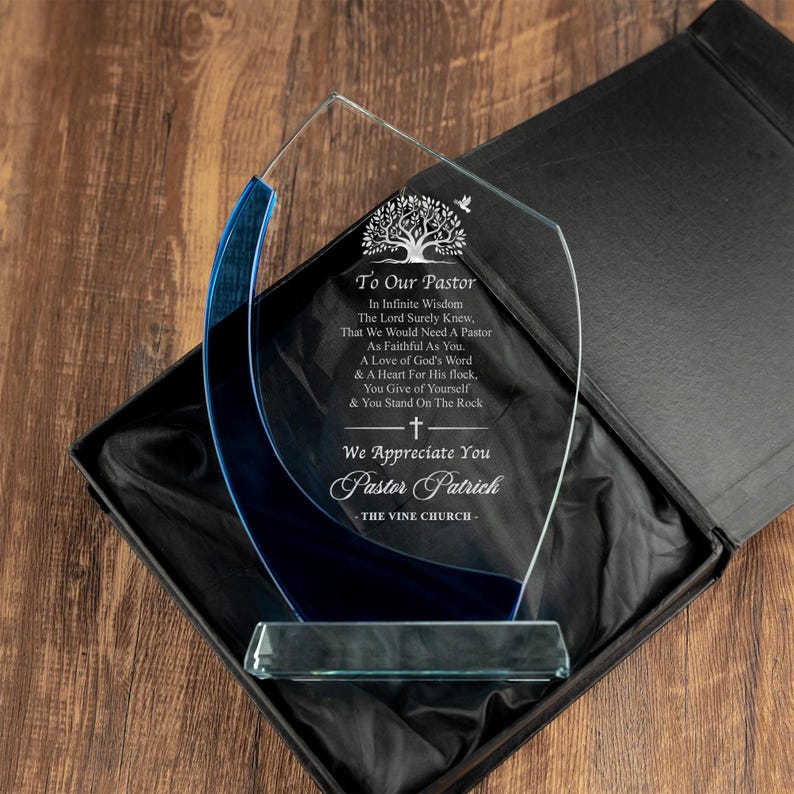 This church staff recognition plaque, a Personalized Pastor Appreciation Award, is an ideal pastor's appreciation gift.