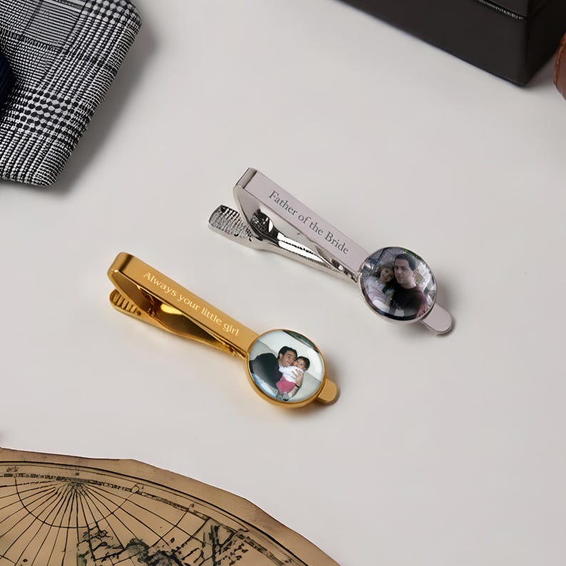 Photo tie clip and engraved tie bar in premium metal, a unique gift idea for your father or husband.