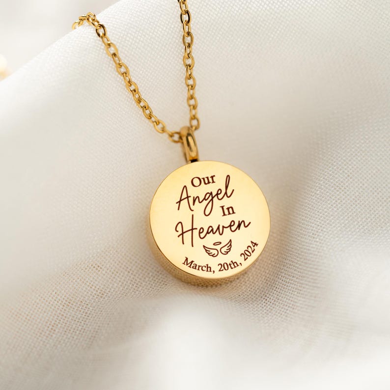 The ideal pregnancy loss gifts, this Personalized Pregnancy Loss Urn Necklace is a thoughtful infant loss gift.