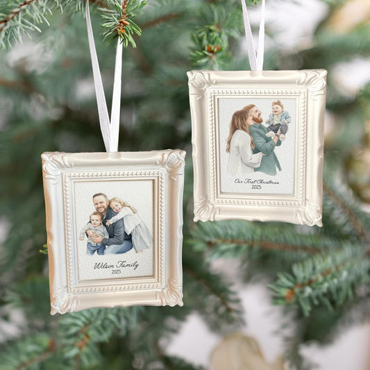 The ideal family gift for Christmas, this Personalized Watercolor Family Photo Frame Ornament is a cherished custom photo ornament.