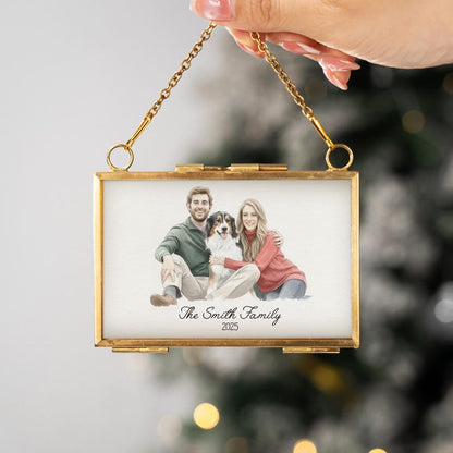 An elegant watercolor Christmas ornament, this Personalized Watercolor Portrait Frame Ornament beautifully captures a personalized family portrait.