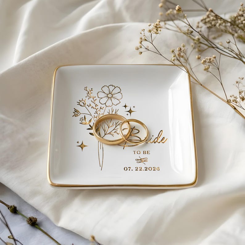 Durable personalized jewelry dish, providing a meaningful way for the Mother of the Groom to store rings.